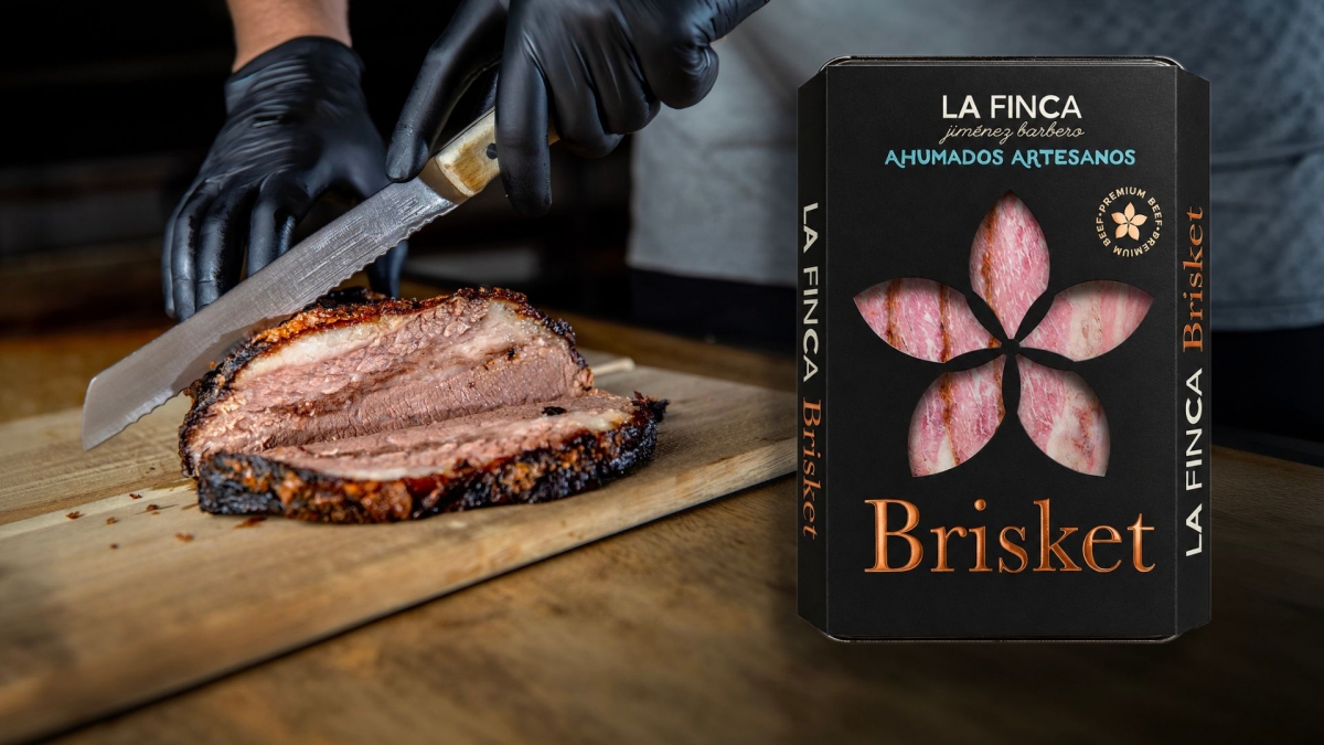 La Finca estrena una categoría de ahumados y lanza el Brisket de vacuno Angus