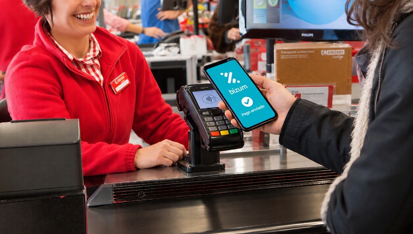 Eroski incorpora la opción de pagar con Bizum en sus supermercados