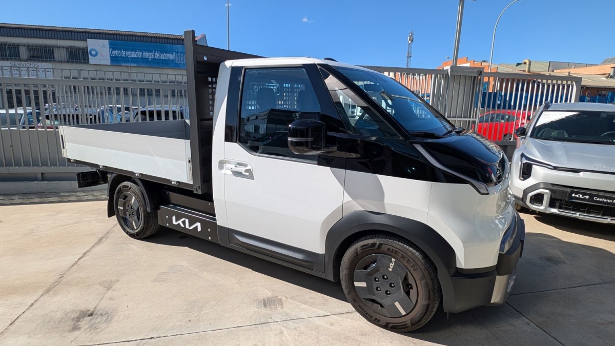 Nueva Kia PV5 chasis cabina.