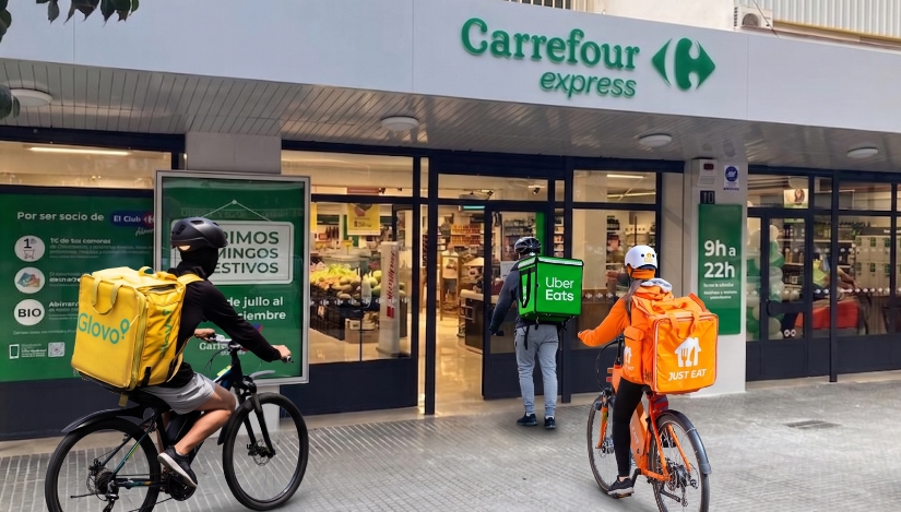 Carrefour supera las 700 tiendas con entrega ultrarrápida tras ampliar un 40% su capacidad