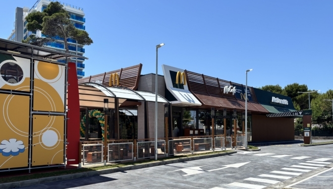 McDonald's abre su primer restaurante en Ca'n Picafort y se refuerza en Baleares