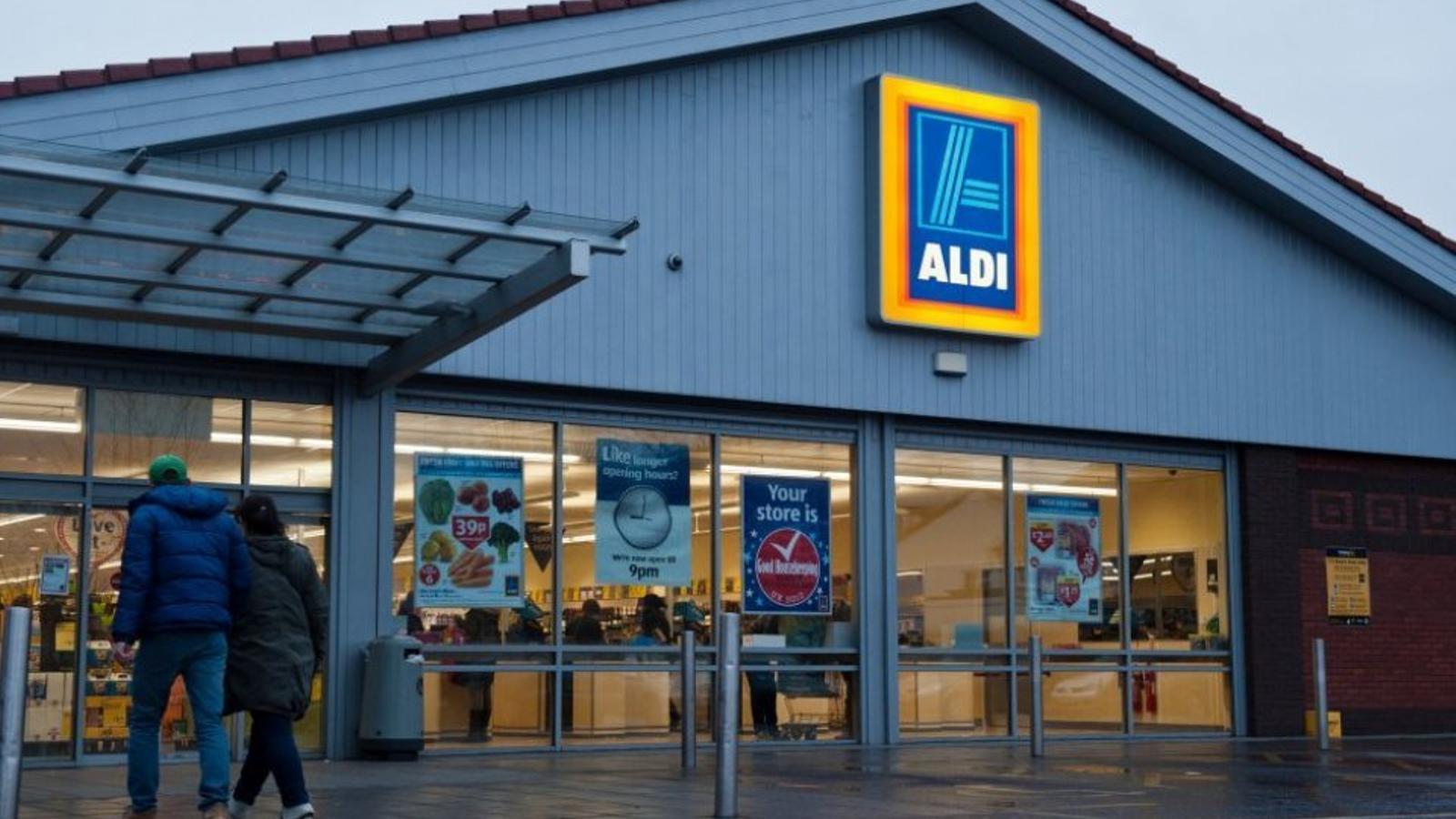 Entrada a un supermercado Aldi - Archivo