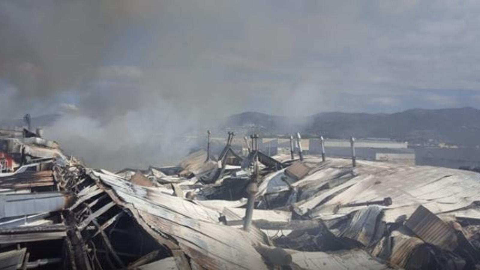 La panificadora de Mercadona en Puçol, en llamas