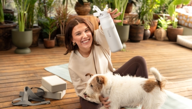 Brita presenta su nueva gama de botellas 'inteligentes' LARQ 
