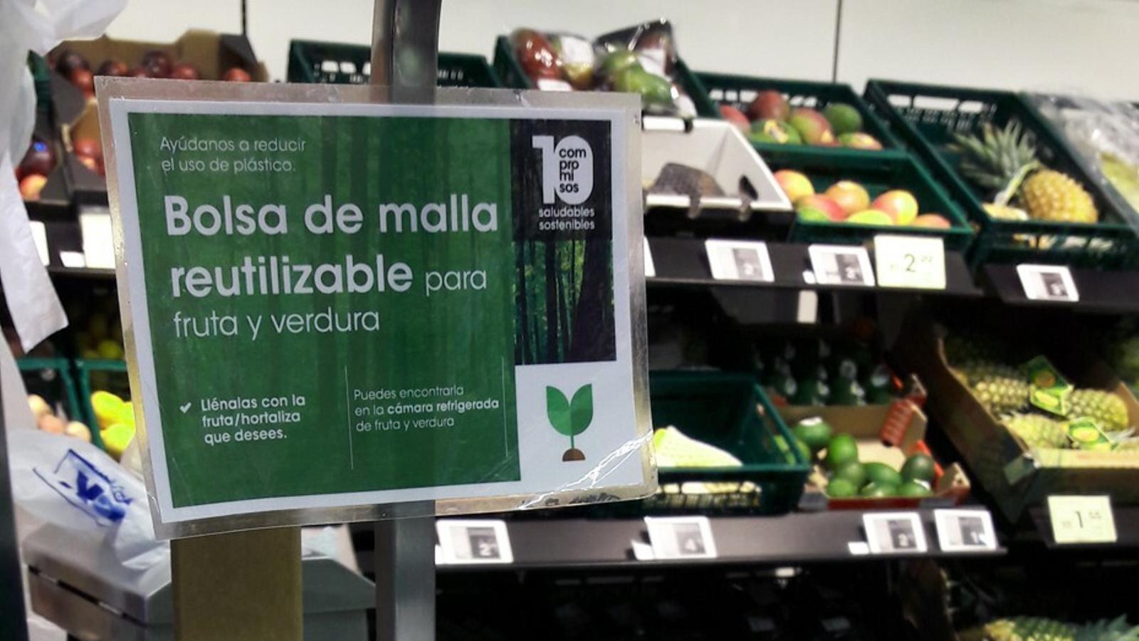Vegalsa-Eroski lanza una bolsa de malla para eliminar plástico