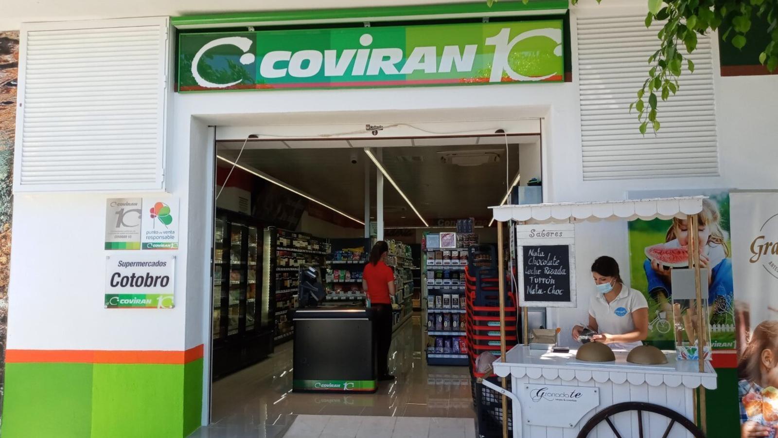 Fachada del nuevo supermercado de Covirán en Almuñecar (Granada) - Covirán