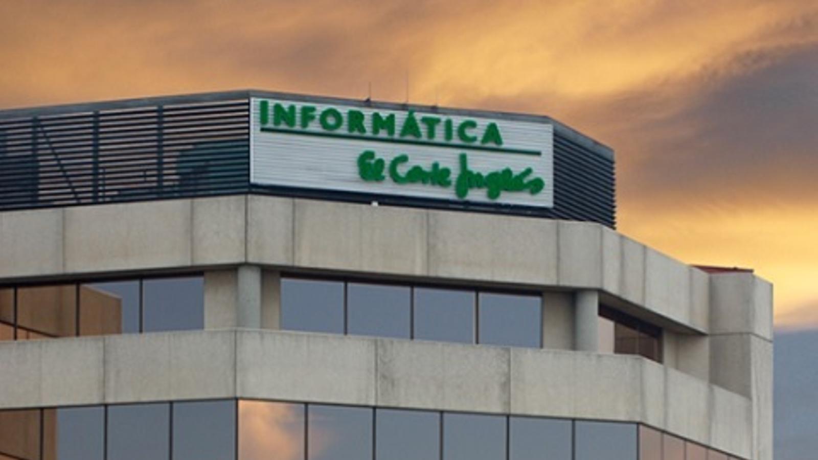 Fachada del edificio de Informática El Corte Inglés - Archivo