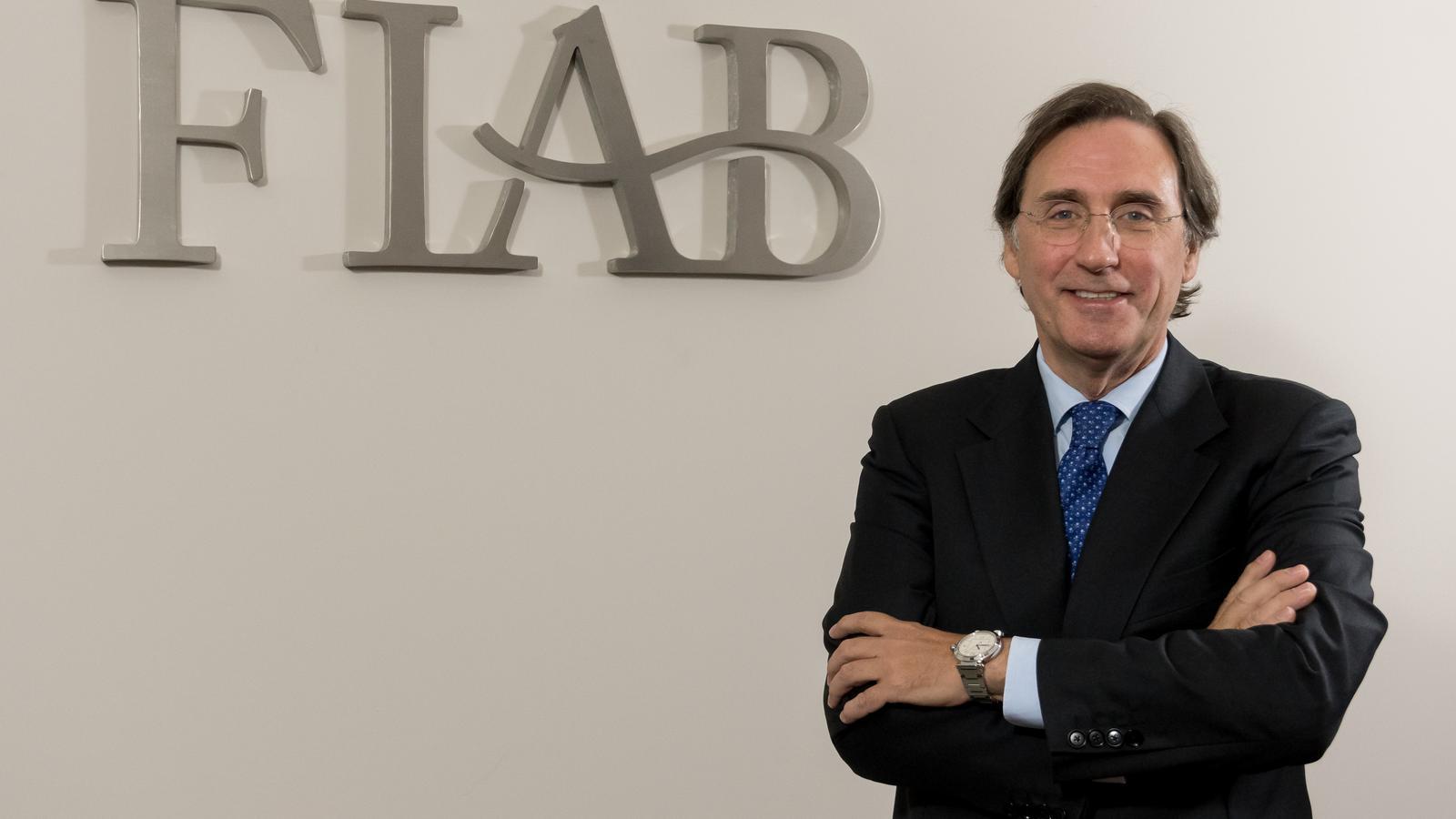 Fiab reclama estabilidad política y medidas para impulsar la recuperación