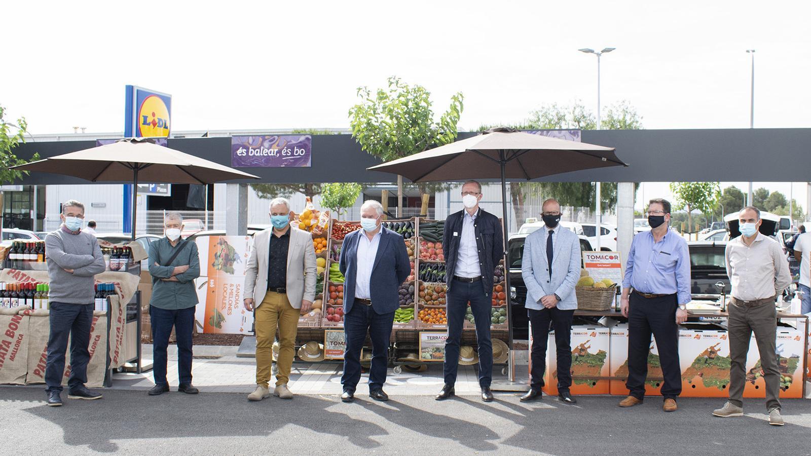 Exposición de productos baleares en el nuevo súper de Lidl en Can Picafort - Lidl