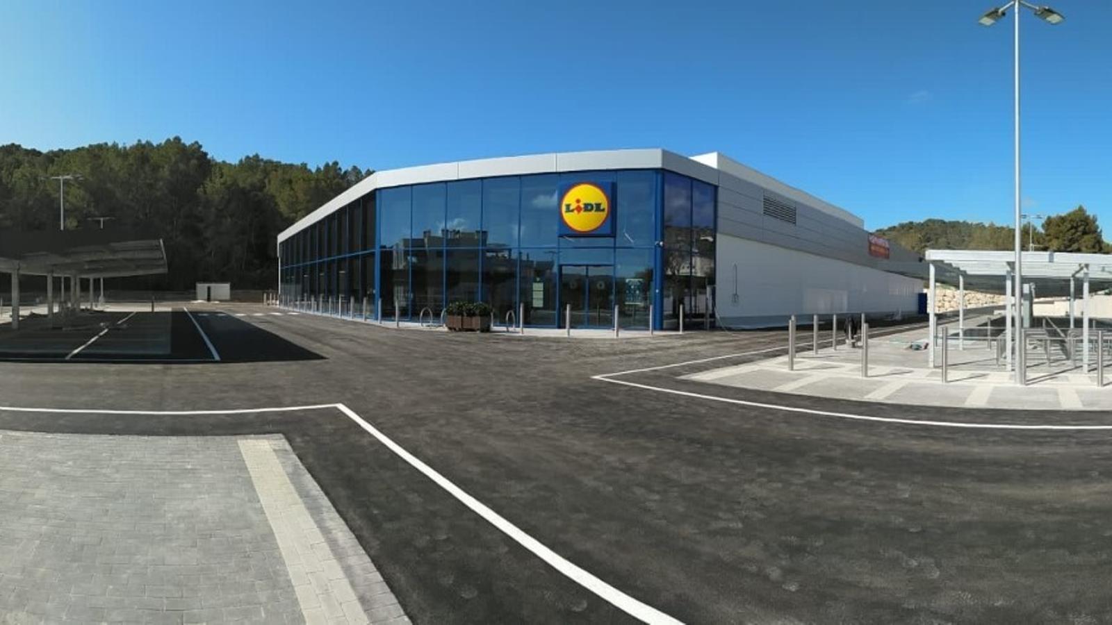 Fachada del nuevo Lidl de Peguera (Mallorca) - Lidl
