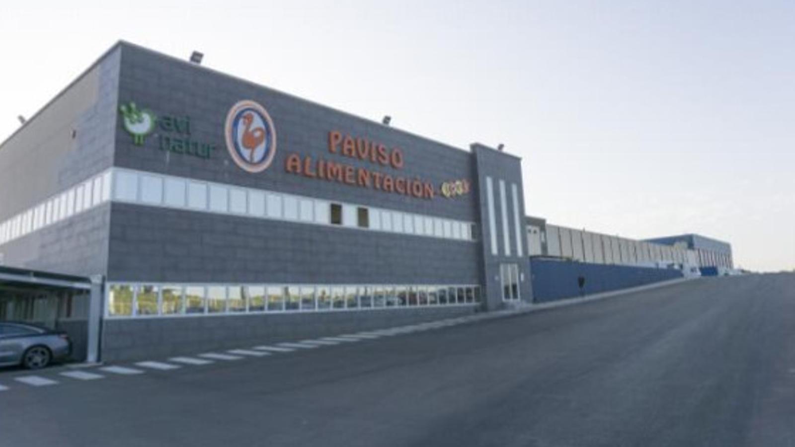 El Grupo Costa entra en el sector avícola: compra del 50% de Aviserrano