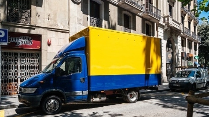 El Gobierno elimina la exención del cinturón de seguridad para la carga y descarga