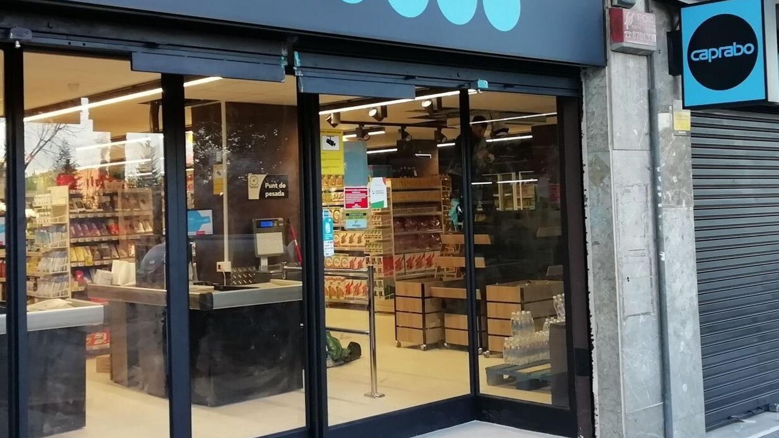 Caprabo avanza en su plan de expansión con un nuevo súper en Barcelona - Caprabo