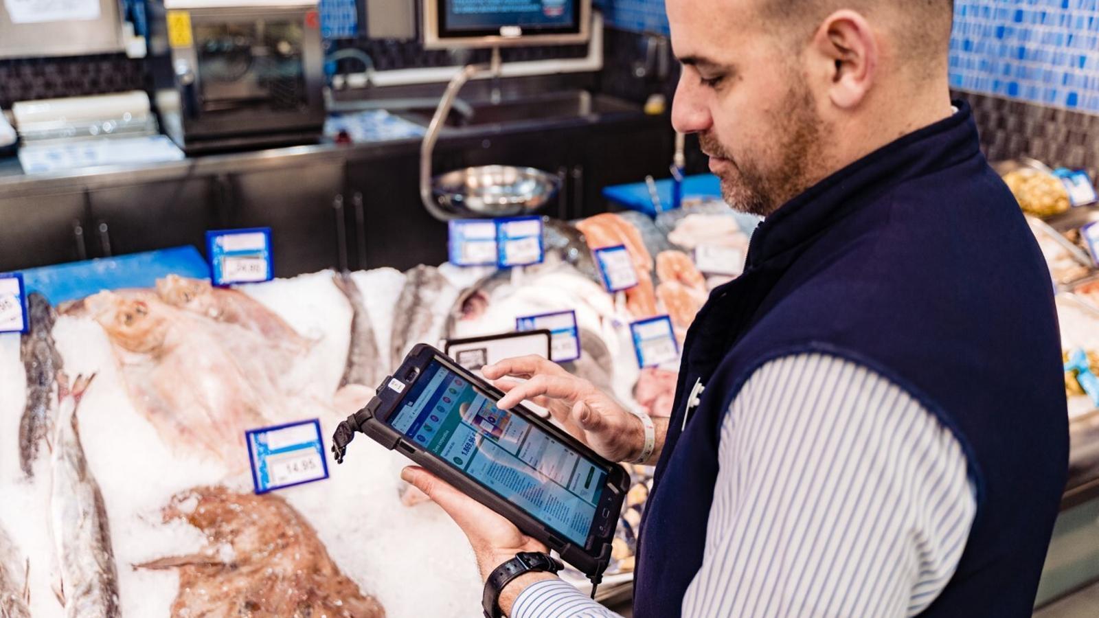 BM avanza en digitalización: mejora las comunicaciones en sus supermercados - BM Supermercados