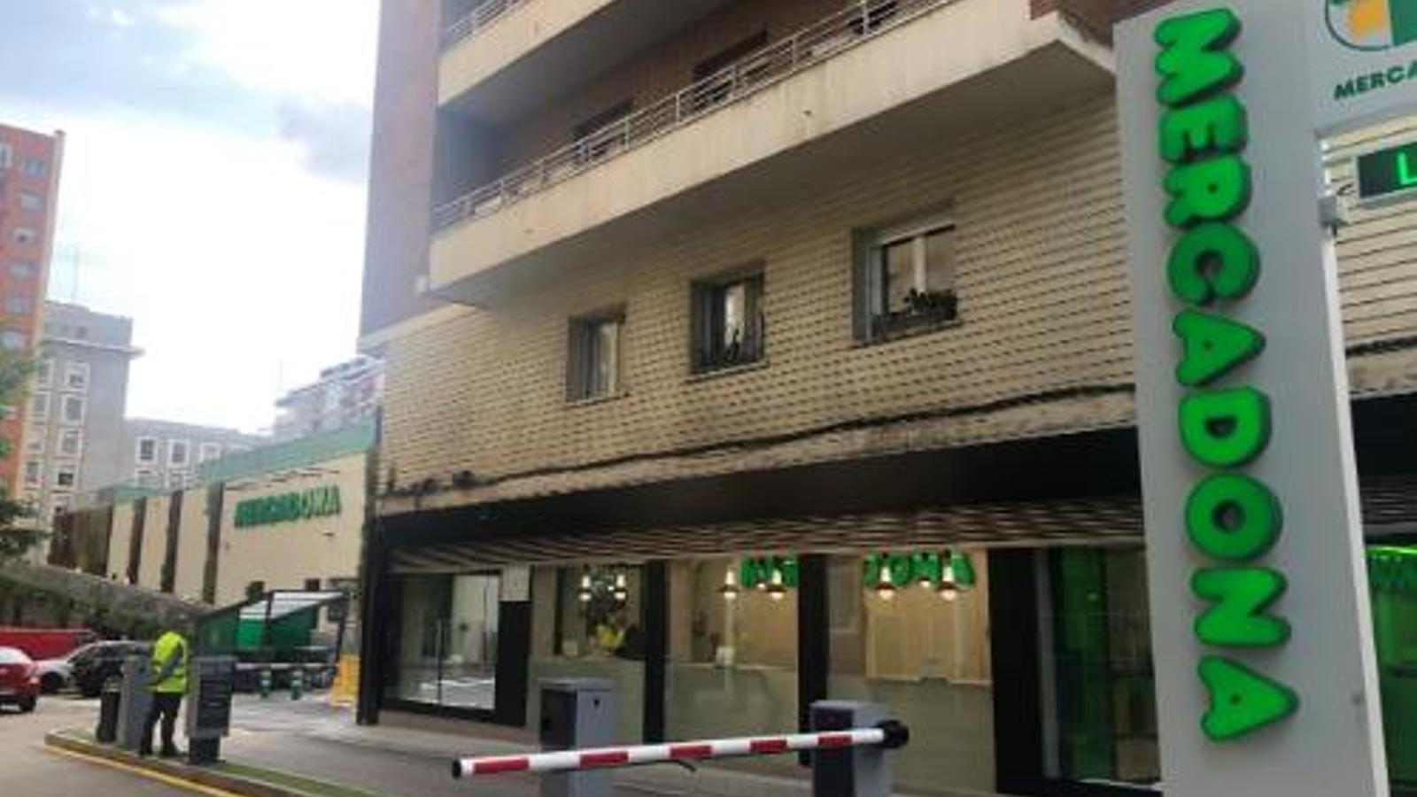 Fachada del supermercado Mercadona de la calle Juan Gris en Madrid - Mercadona