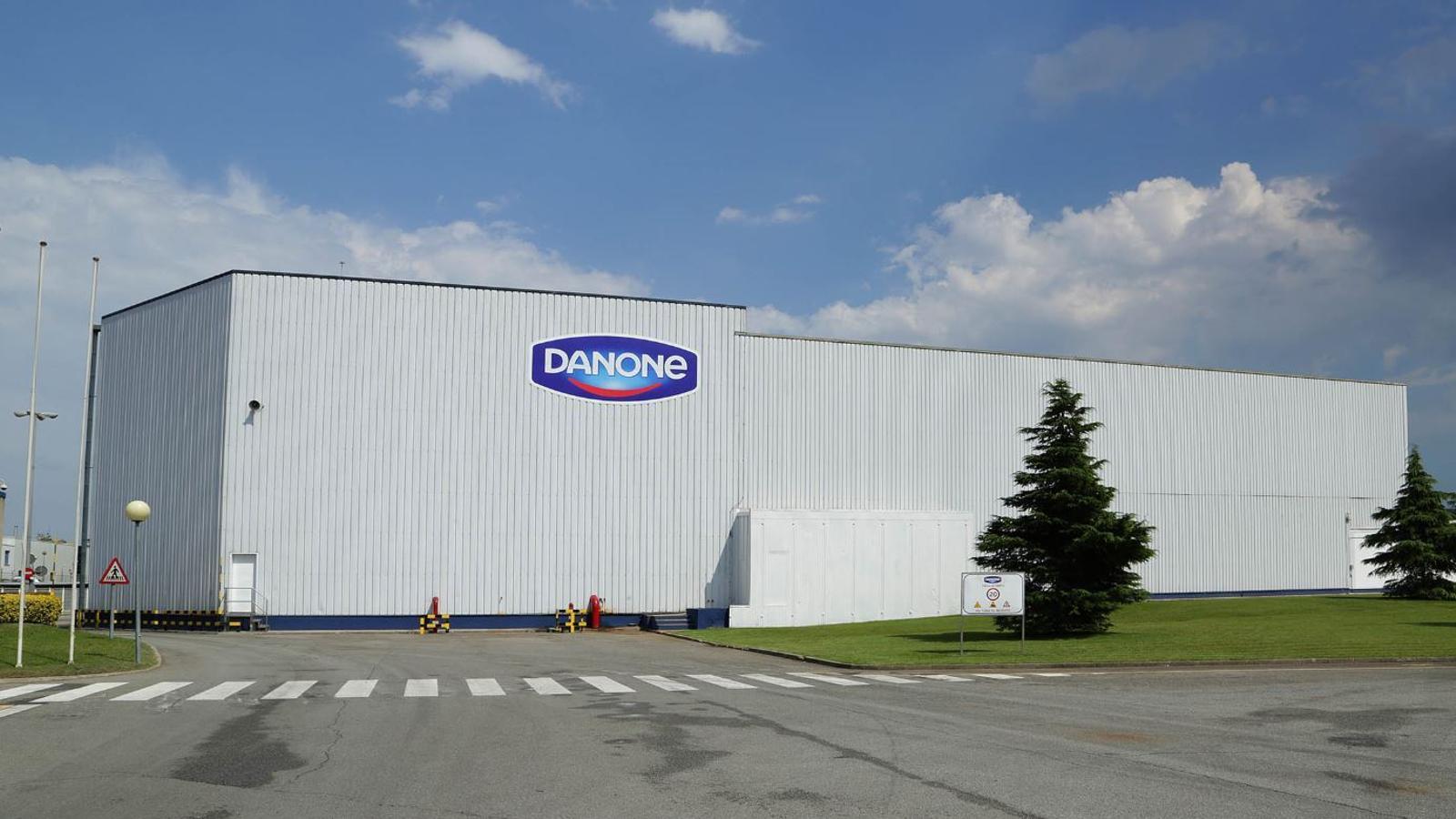 Danone factura 6.158 millones en el tercer trimestre, el 5,8% más