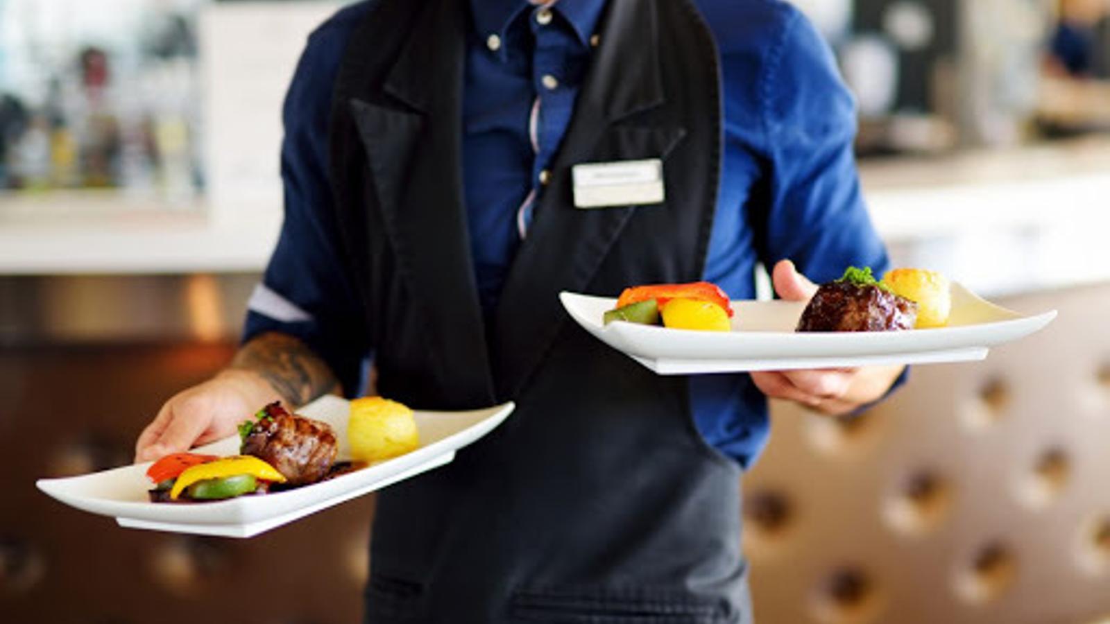 La facturación de bares y restaurantes subió el 313,4 % interanual en mayo - Archivo