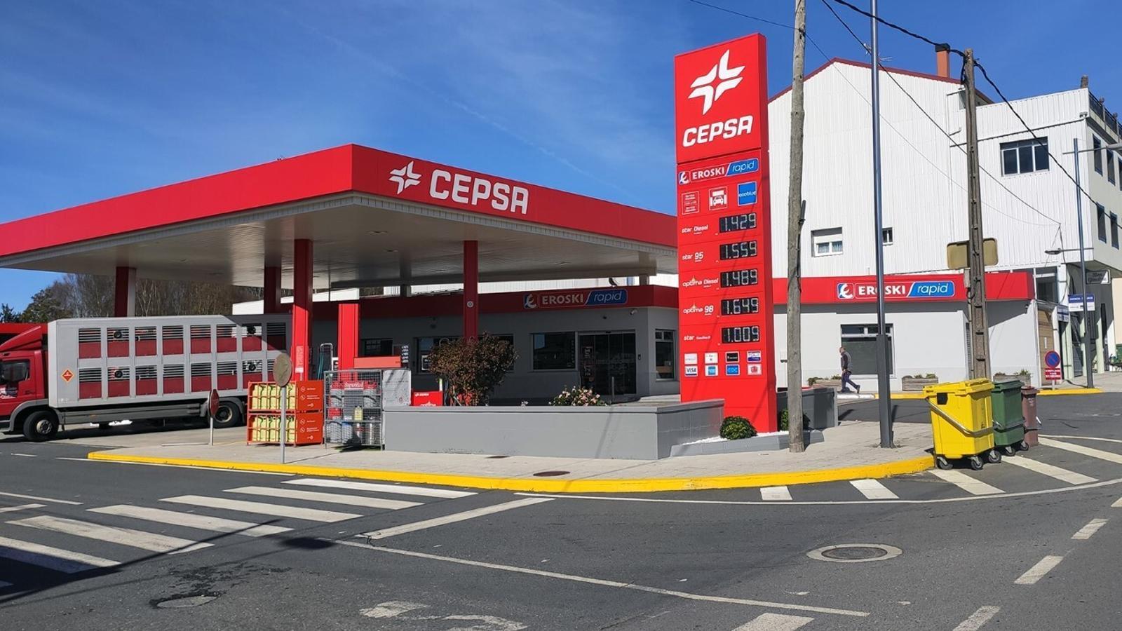 Vegalsa-Eroski abre su tercer Eroski Rapid en una gasolinera Cepsa en A Coruña