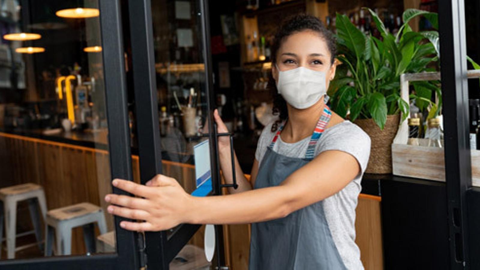 La hostelería no prevé recuperar las cifras preCovid hasta 2023 - Archivo