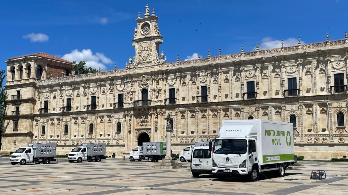 Grupo Acendix incorpora 42 vehículos eléctricos a los servicios de reciclaje de Castilla y León