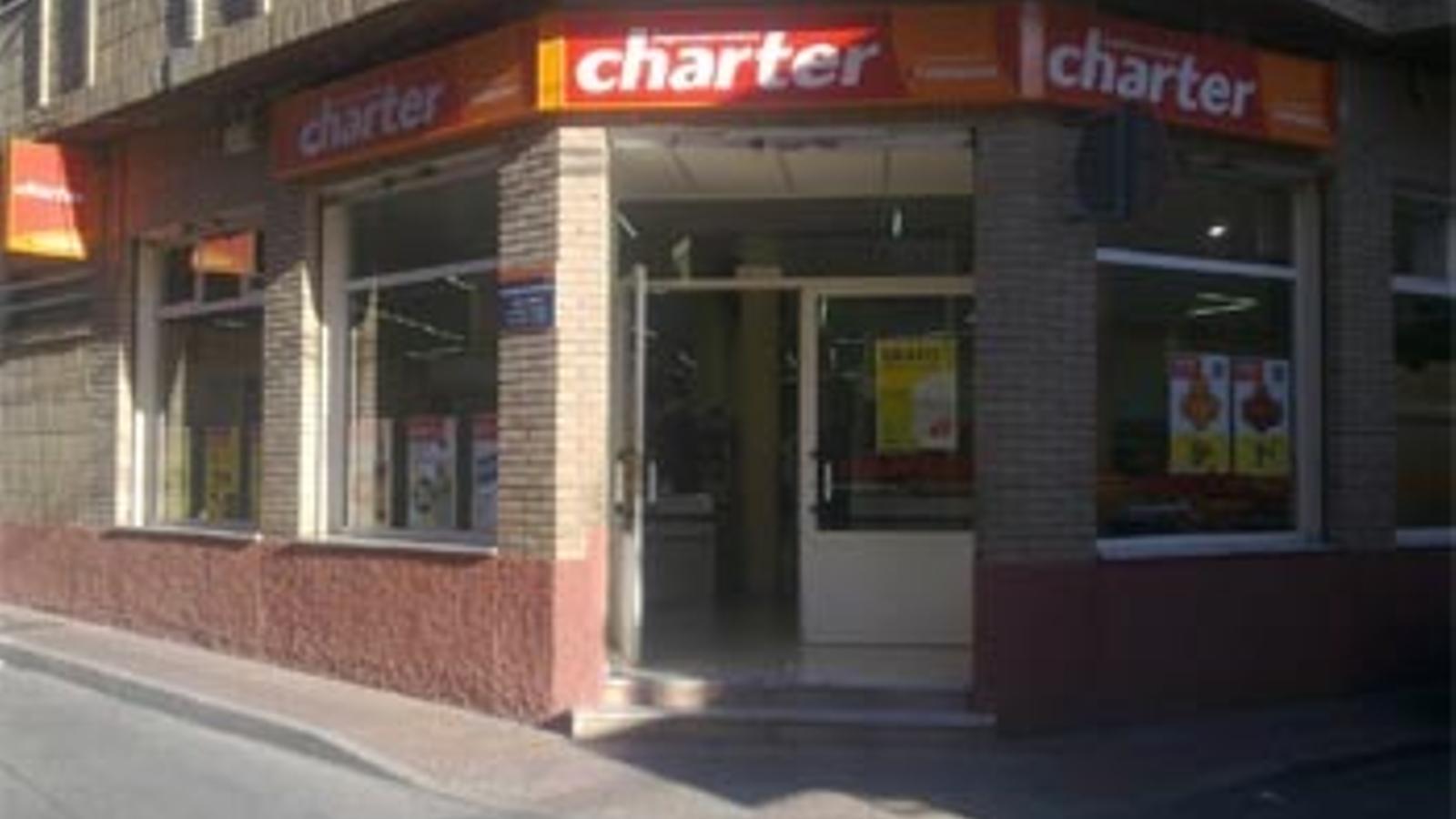 Vista exterior de franquicia Charter - 