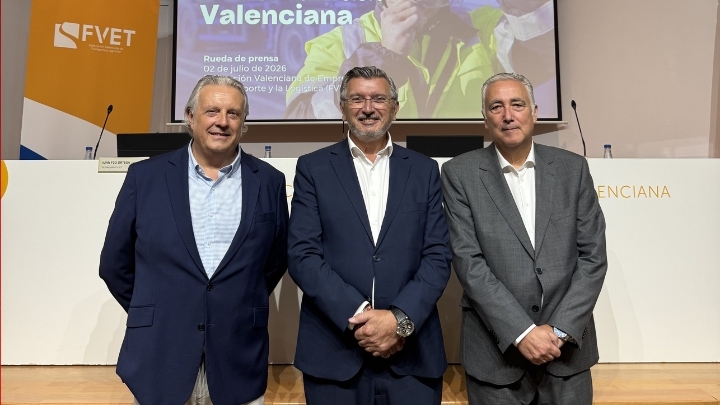 Más de la mitad de los transportistas valencianos asegura que no ha podido repercutir a sus clientes la subida del gasóleo