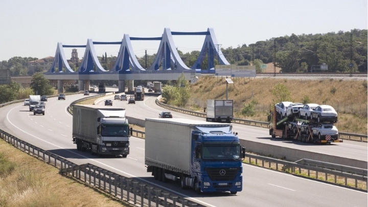 Aumentos salariales del 3,5% para 2026, 3,3% en 2027 y 3,2% en 2027: nuevo convenio de mercancías en Barcelona
