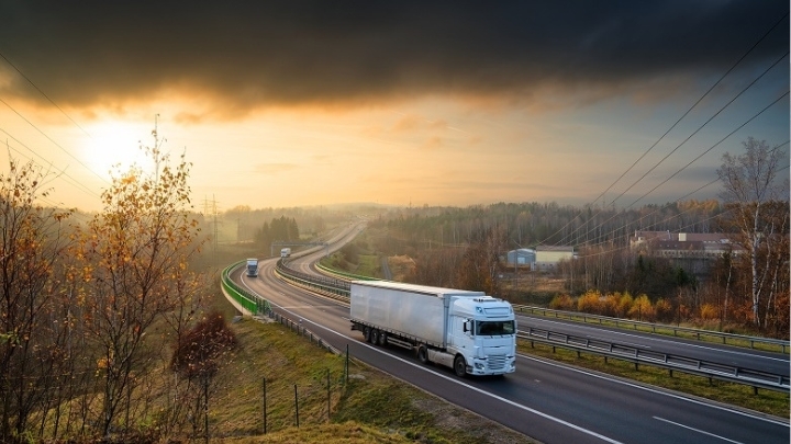 La antigüedad del parque: obstáculo y oportunidad para que el transporte cumplan sus objetivos de descarbonización