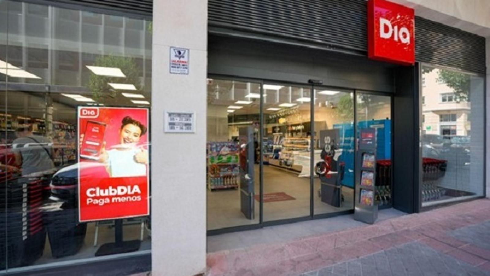Fachada de una tienda de Dia con el nuevo concepto - Dia