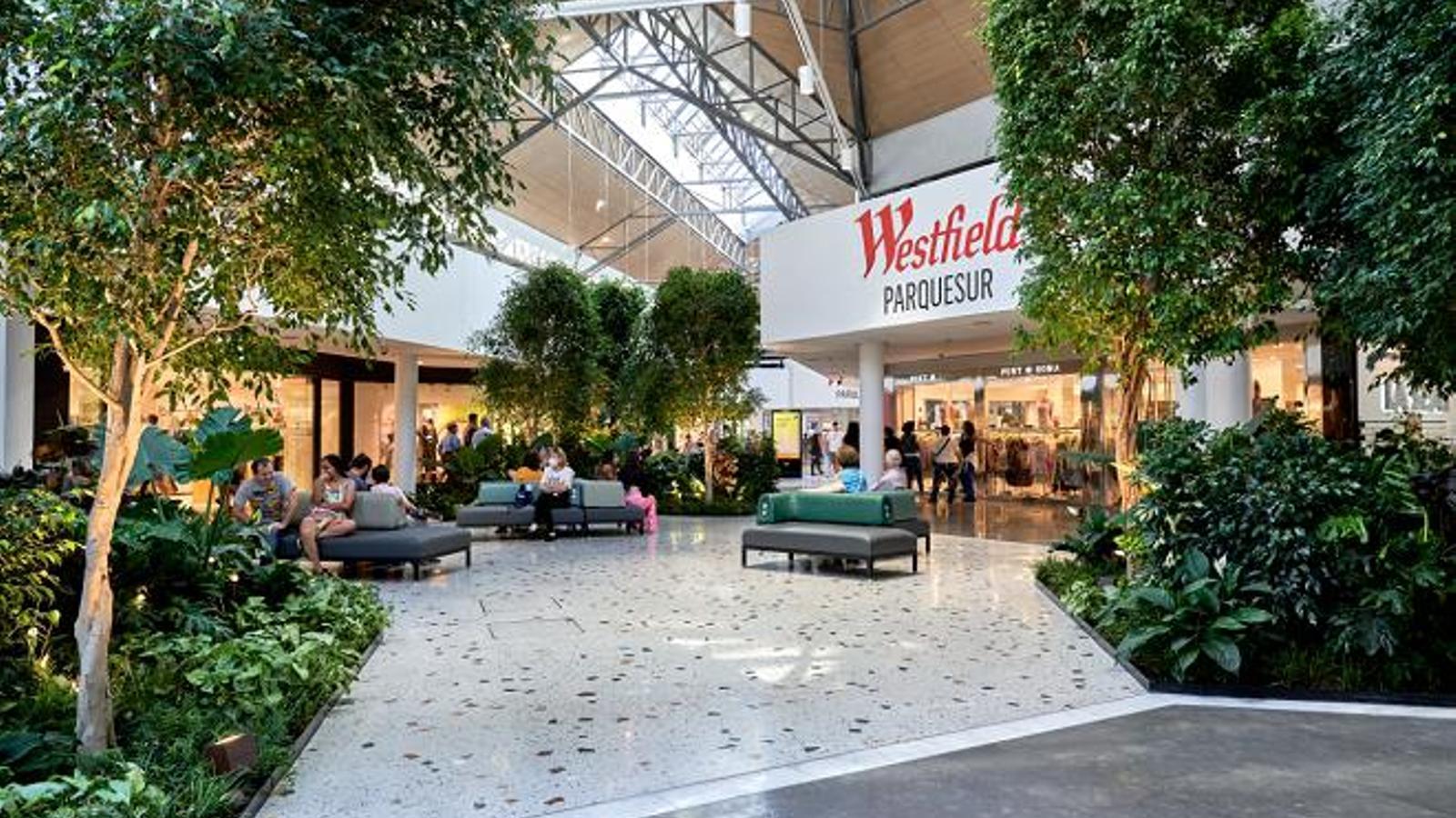 El centro comercial Westfield Parquesur luce su nueva decoración interior