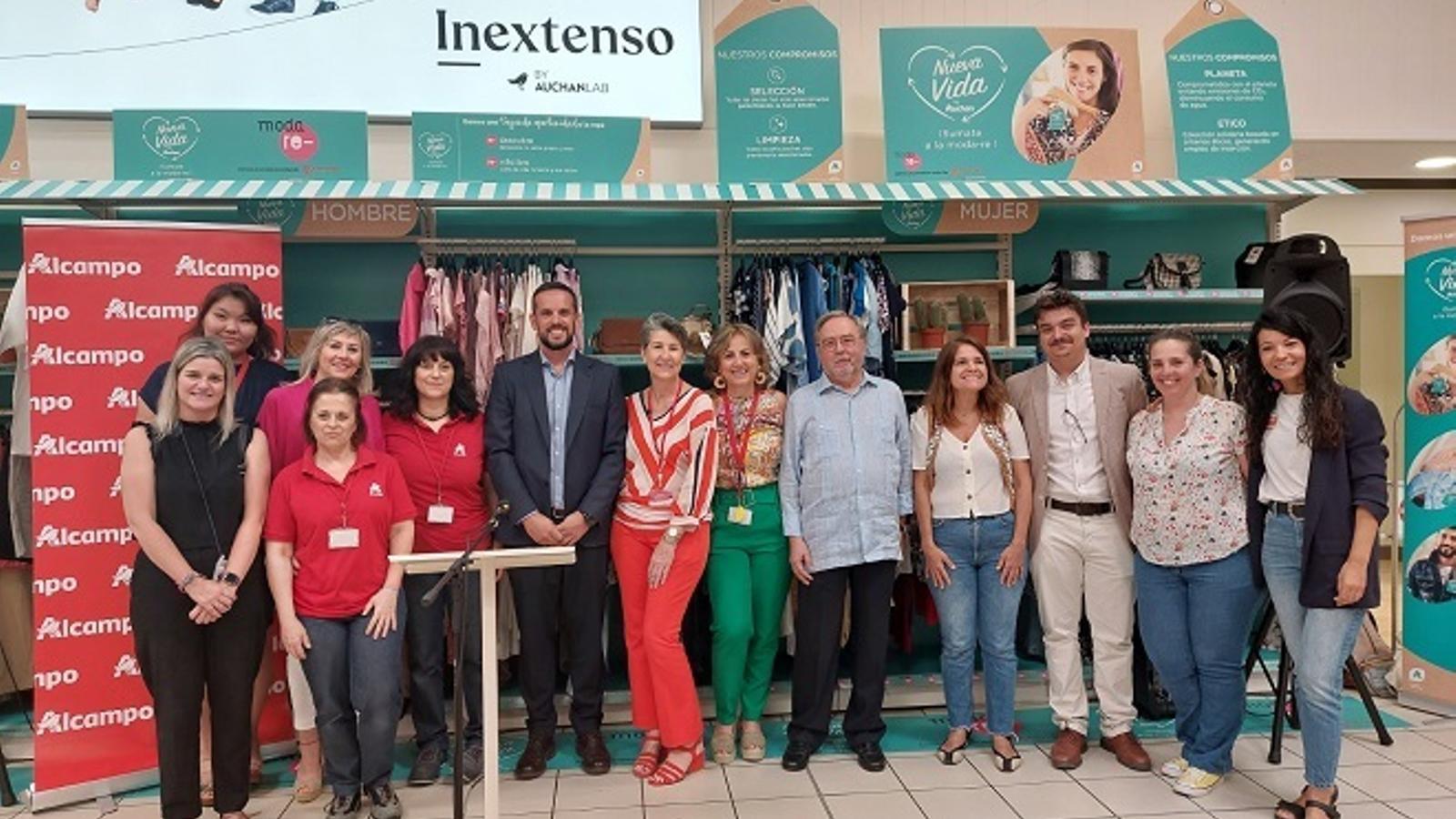 Alcampo abre el primer espacio de ropa de segunda mano en un hipermercado de Andalucía - Alcampo
