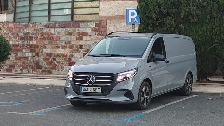 Mercedes-Benz eVito Furgón: De la Vito E-Cell a la eVito “Duracell”