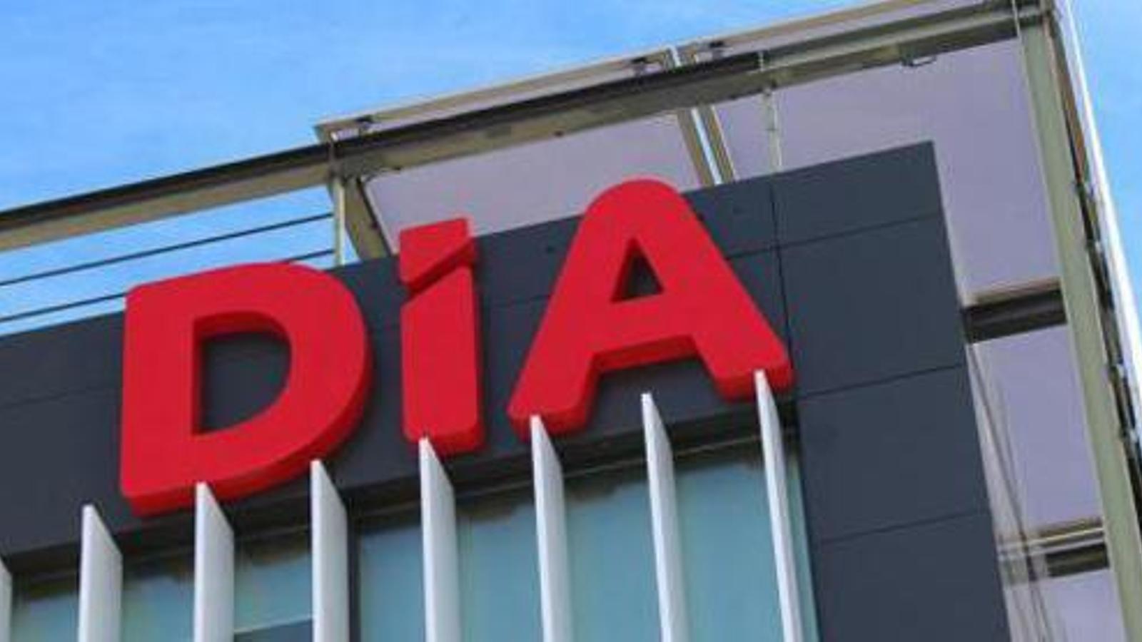 Dia negocia un programa de bajas incentivadas que afectará a 400 posiciones