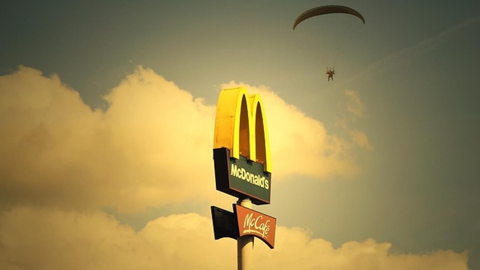 El coronavirus tumba el 21% el beneficio McDonald´s en 2020 - 
