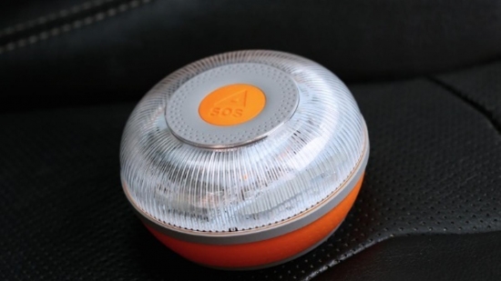 Tres de cada cuatro conductores teme adquirir una baliza V16 falsa o que no esté homologada