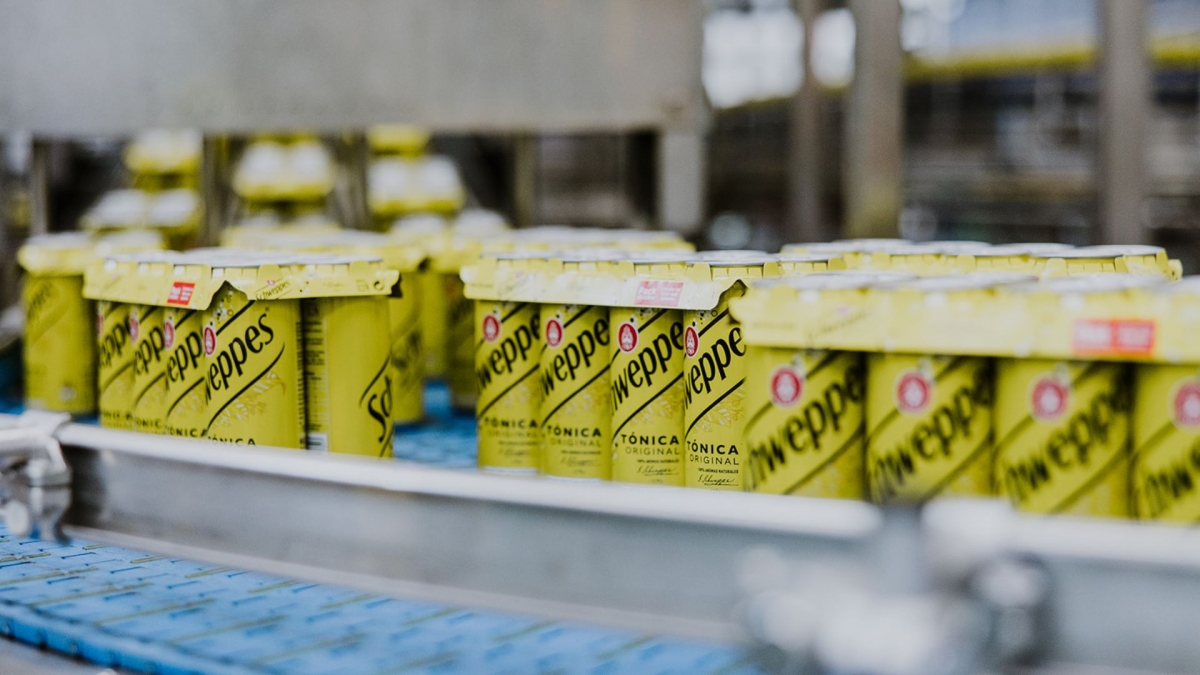 Suntory Beverage & Food Iberia invierte 98 millones de euros en su fábrica de Toledo en la última década