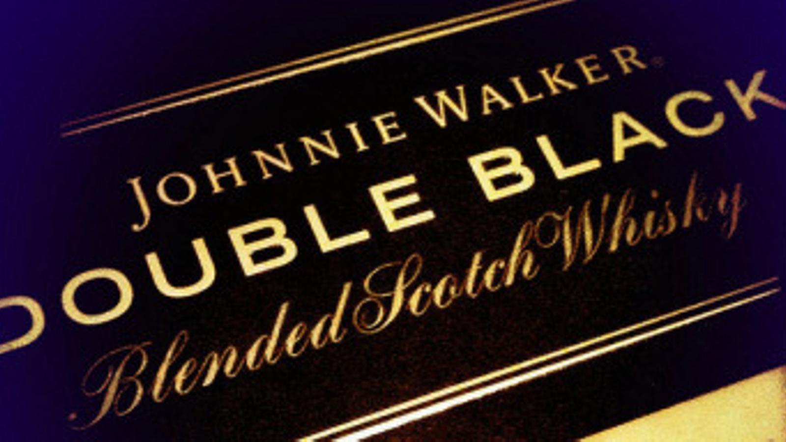 Johnnie Walker Double Black, carácter ahumado para la Navidad