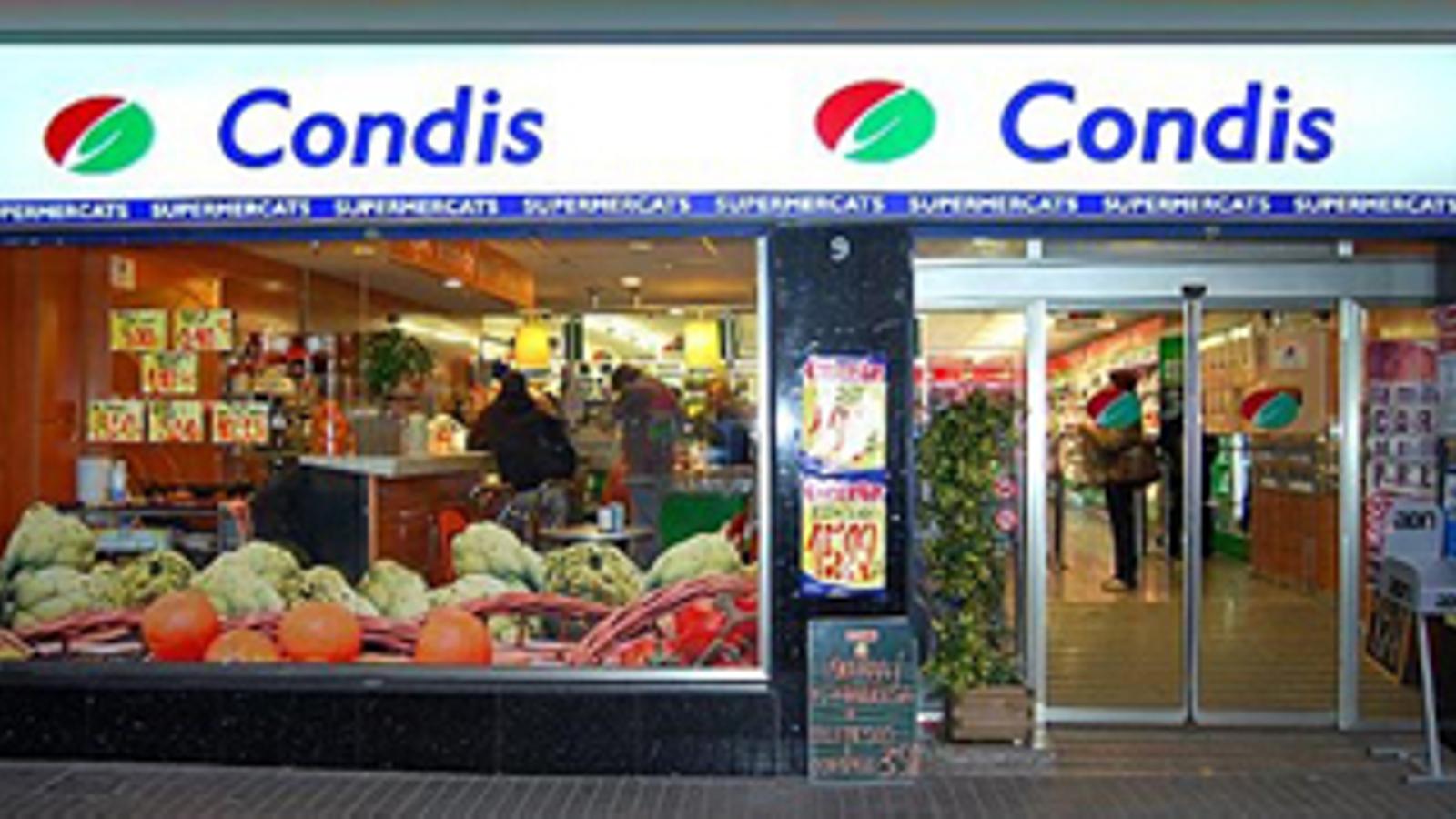 Condis abre dos supermercados en Barcelona