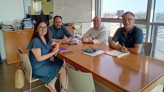 Los talleres de Valencia y Castellón denuncian retrasos continuos, de hasta dos meses, en la recogida de NFU