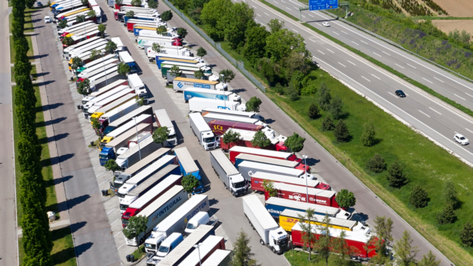 Ministerio y comunidades colaboran para un plan de acción que incremente los aparcamientos seguros