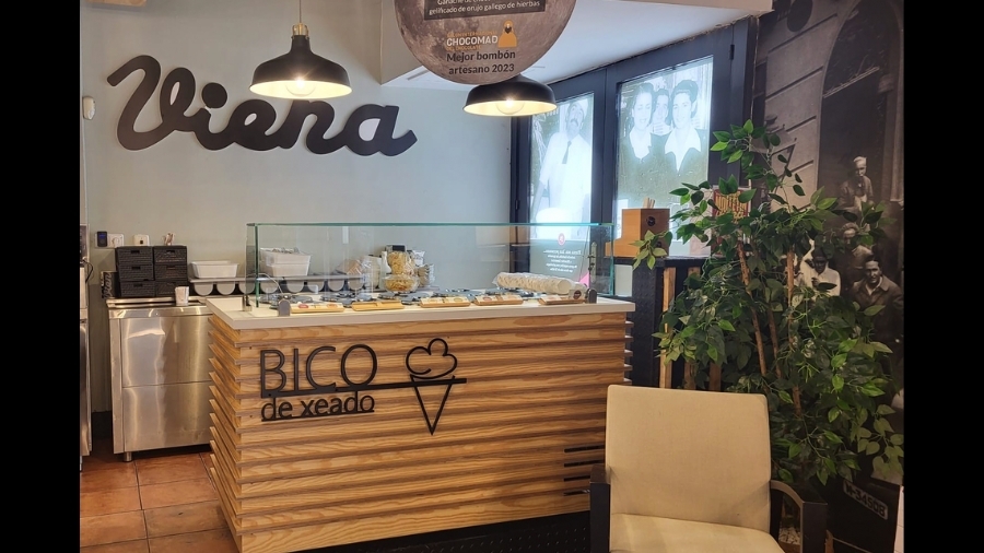Viena Capellanes se alía con Bico de Xeado para llevar el helado artesanal a todos sus establecimientos